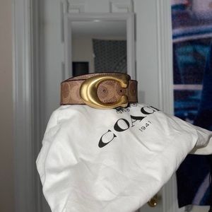 Women’s coach belt